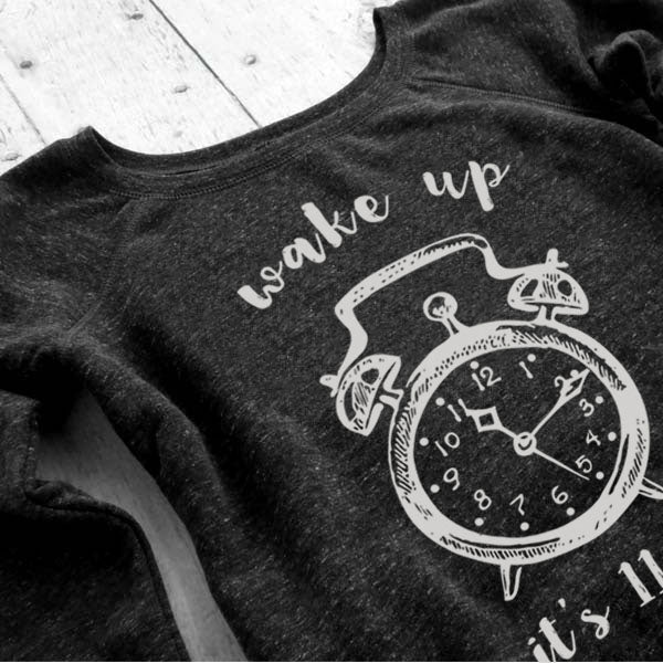 The meaning of 1111 and the reason why you keep seeing angel number 11:11 everywhere.