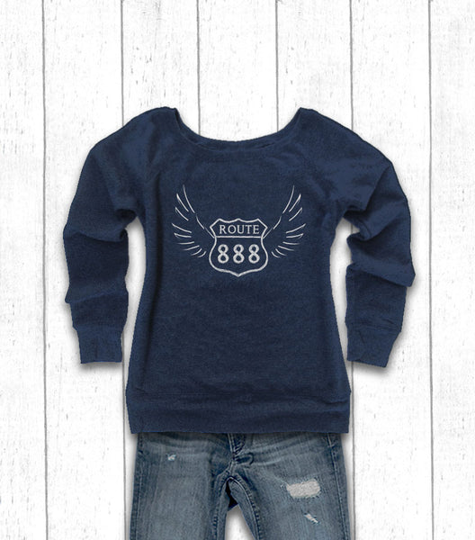 888 Slouchy Classic Sweatshirt - Women